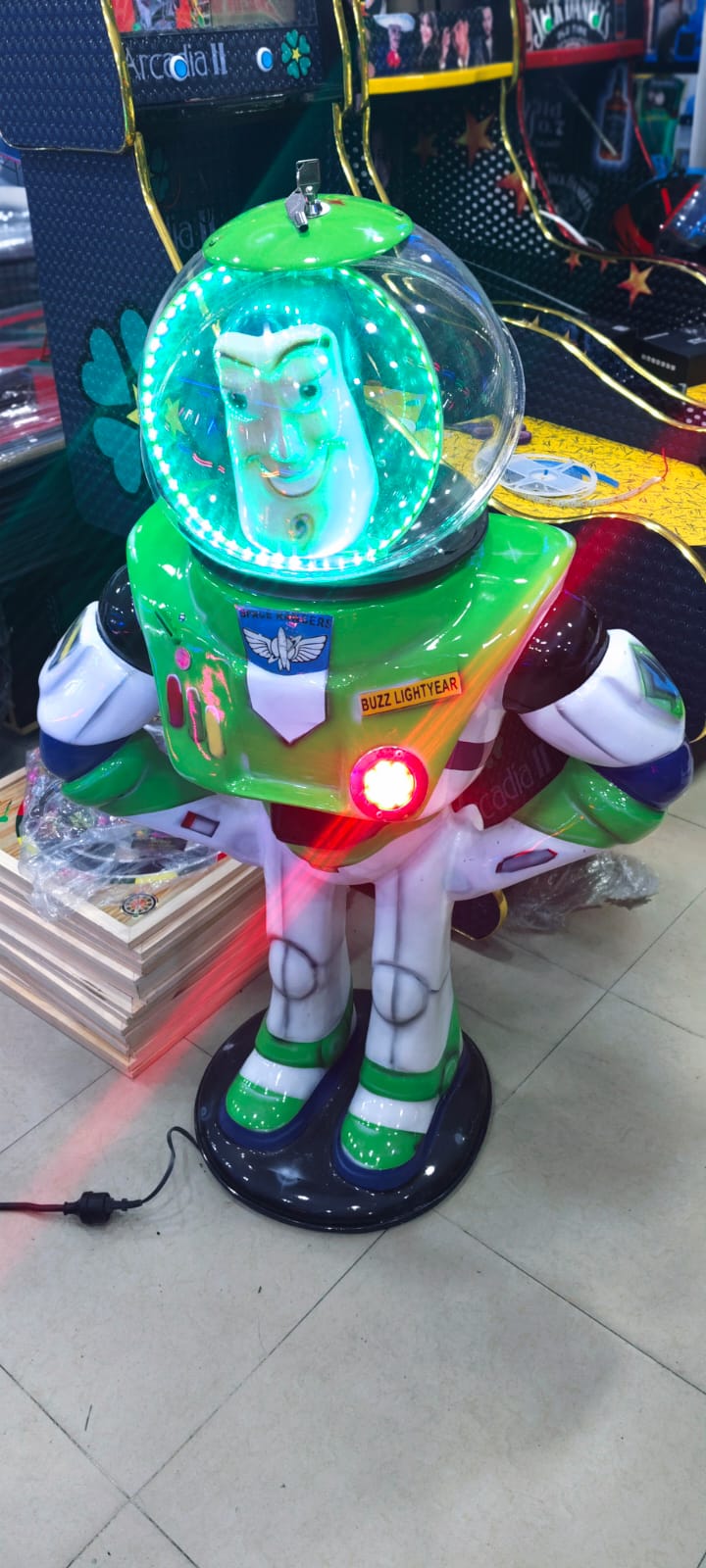 Maquina dispensadora de Dulces Buzz Lightyear