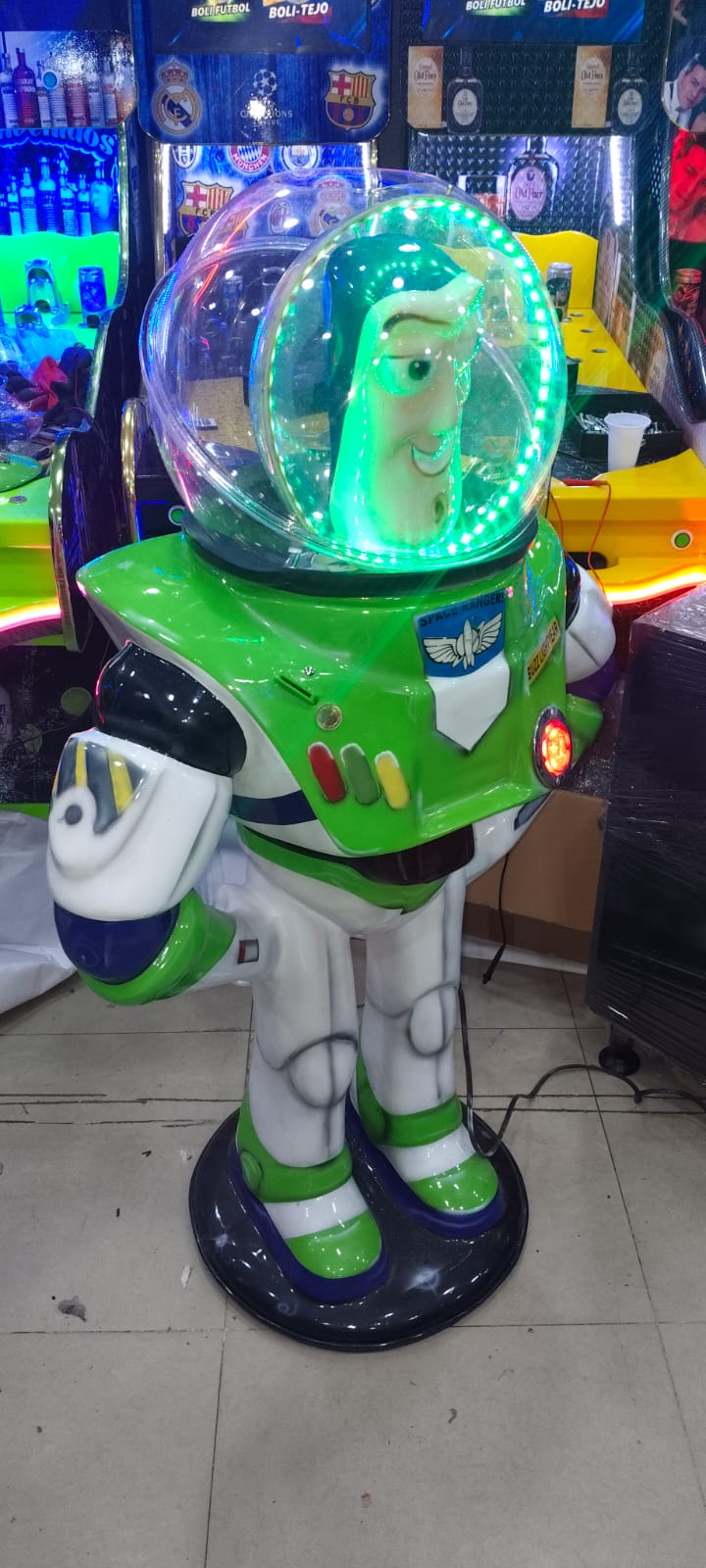 Maquina dispensadora de Dulces Buzz Lightyear