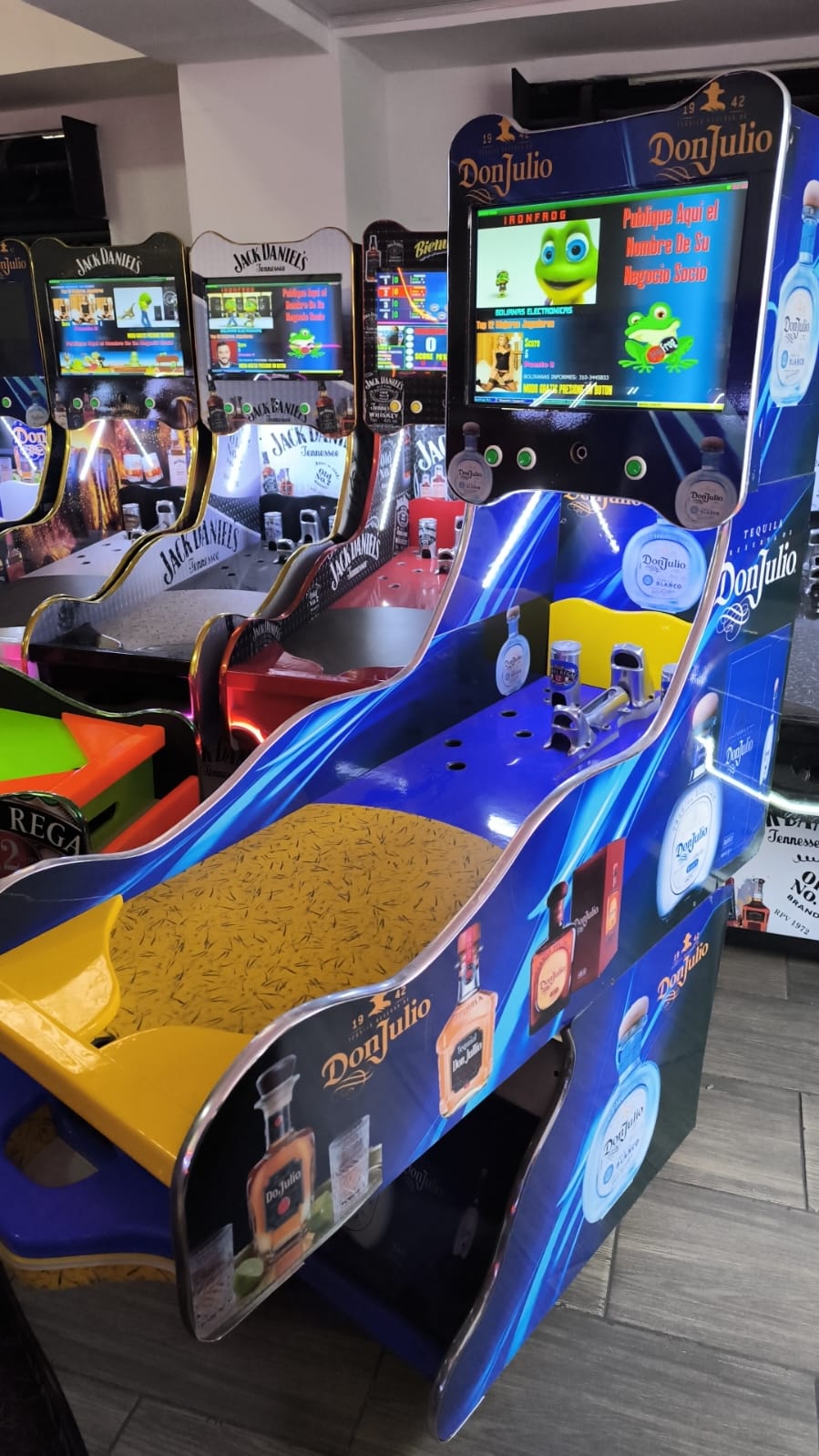 Juego de Bolirana Smart Grande - 7 Juegos Pantalla 19 Pulgadas 16 Jugadores 12 Esferas Diseño Tequila Don Julio
